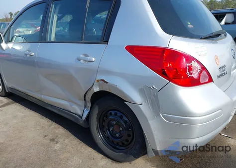 2010 Nissan Versa 1.8S z USA, uszkodzony, nr VIN 3N1BC1CP4AL351533